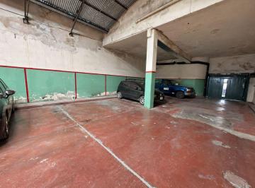 Garage · 8m² · Cochera en Venta Boedo Cubierta Porton Automatico