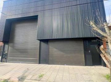 Local comercial · 307m² · Venta - Galpón Local Departamento - Zona Villa Primera