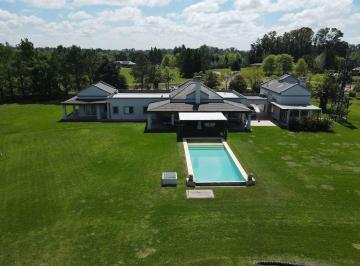 Casa · 500m² · 8 Ambientes · Venta Sta. Matilde Casa 8 Amb Pileta Green de Golf