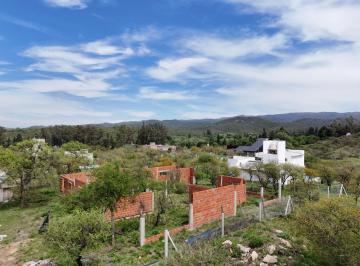Terreno · 218m² · 5 Ambientes · 2 Cocheras · Oportunidad | Casa a Terminar | Alta Gracia Country Golf