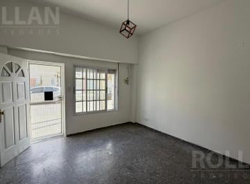 PH · 14m² · 2 Ambientes · Alquiler PH de 2 Ambientes en Munro a m de Av Velez Sarsfield y de La Estacion de Tren