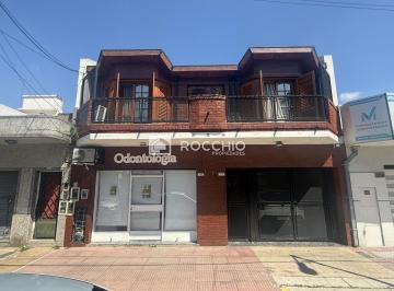 Casa · 222m² · 5 Ambientes · 1 Cochera · Venta Casa Jose Leon Suarez