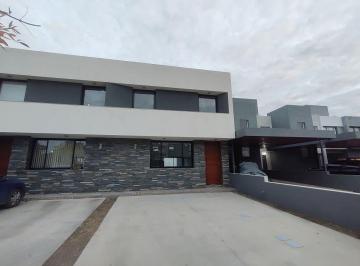 Casa de 9 ambientes, Córdoba · Alquiler Chacras del Norte Segúnda Etapa 3 Dorm. en Alquiler en Chacra del Norte