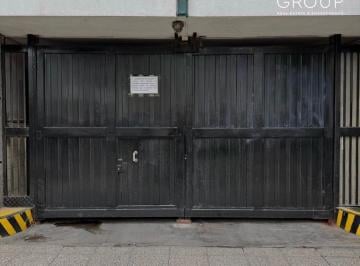 Garage · Venta Cochera Cubierta, Zona Plaza Colon/ Shopping Aldrey