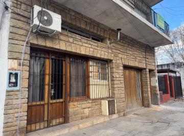 PH · 31m² · 2 Ambientes · PH en Alquiler – Planta Baja Al Frente – Victoria