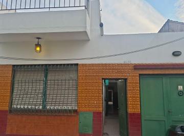 Casa · 264m² · 3 Ambientes · 1 Cochera · Casa a Reciclar 3 Ambientes en Venta Wilde Frente
