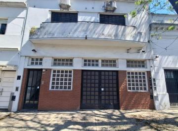 PH de 3 ambientes, Parque Chacabuco · ¡Oportunidad! PH de 94 m² Sin Expensas, con Balcones y Dependencia en Parque Chacabuco – Solo 3 Unid