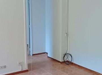 Departamento de 2 ambientes, Pompeya · Departamento 2 Ambientes Laterales