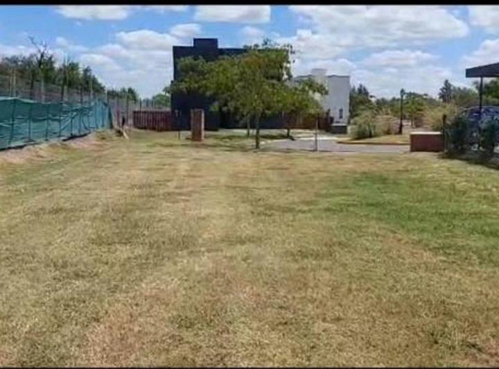 Terreno · 450m²