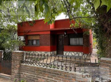 Casa · 60m² · 2 Ambientes · Burzaco - Gran Terreno Libre