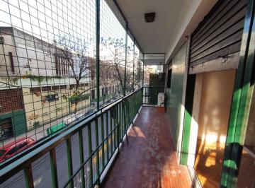 Departamento de 3 ambientes, Palermo · Venta de 3 Ambientes con Dependencia y Cochera Cubierta en Pb. Palermo