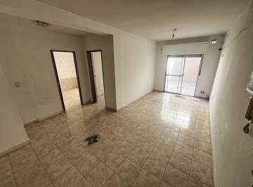 PH de 3 ambientes, Mataderos · Hermoso PH. en Pb. con Patio Sin Expensas!