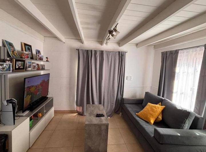 Casa · 150m² · 4 Ambientes · 3 Cocheras