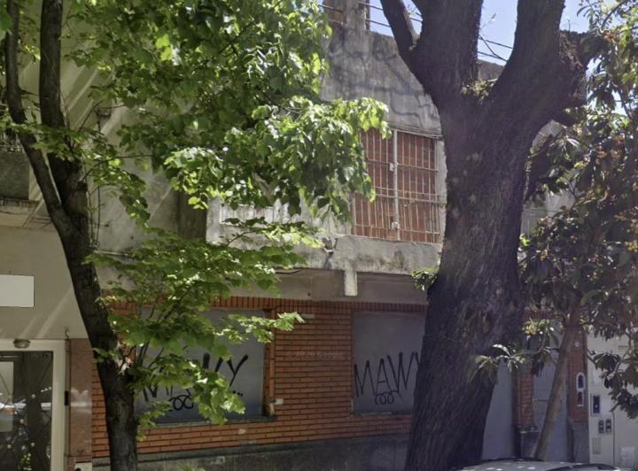 Terreno · 1300m²