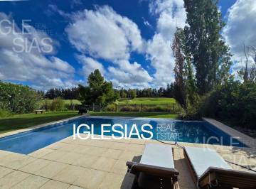 Casa · 361m² · 7 Ambientes · 2 Cocheras · Casa en Venta Al Golf, en El Golf, Nordelta