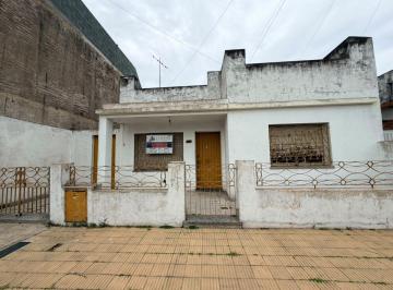Casa de 3 ambientes, Morón · Casa Tipo Amaricana en Venta en El Palomar