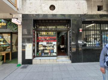 Local comercial · 60m² · Local en Uriburu 752 - Superficie 60 m²