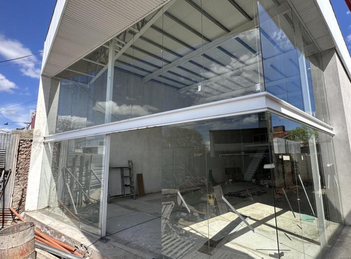 Local comercial · 250m²