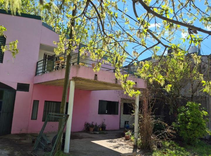 Casa · 120m² · 4 Ambientes · 2 Cocheras
