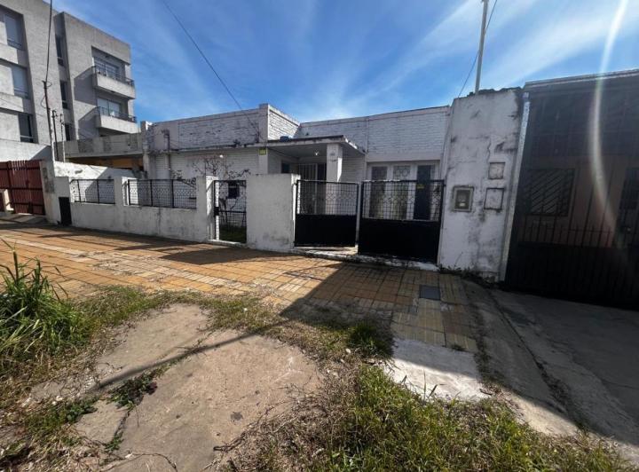 Terreno · 230m² · 3 Ambientes
