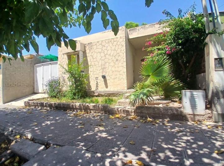 Casa · 120m² · 5 Ambientes · 1 Cochera