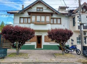Casa · 317m² · 10 Ambientes · Casa en Ñireco