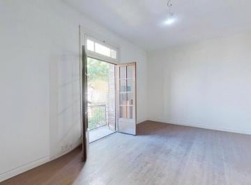 Departamento · 45m² · 2 Ambientes · Venta Departamento 2 Ambientes con Balcón a Reciclar - La Boca