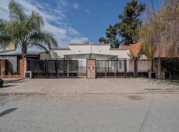 PH · 79m² · 6 Ambientes · 2 Cocheras · Venta en Block Dos Viviendas Tres Ambientes con Cochera y Jardín en Luján