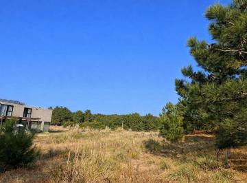 Terreno · 900m² · Lote 100 en Venta - Ecuestre, Costa Esmeralda