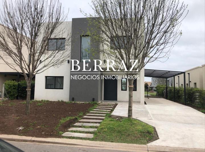 Casa · 182m² · 6 Ambientes · 2 Cocheras