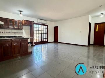 PH · 122m² · 4 Ambientes · PH 4 Ambientes con Gran Terraza y Parrilla – Sin Expensas – Lanús Oeste