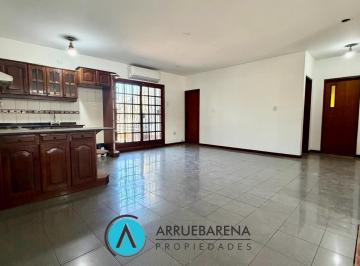 PH · 122m² · 4 Ambientes · PH 4 Ambientes con Gran Terraza y Parrilla – Sin Expensas – Lanús Oeste