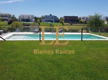 Casa · 216m² · 5 Ambientes · 4 Cocheras · Venta Casa en San Matias a La Laguna Central