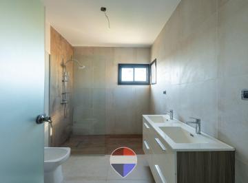 Casa · 152m² · 5 Ambientes · 1 Cochera · Venta Duplex 3 Dorm. Docta Av Córdoba