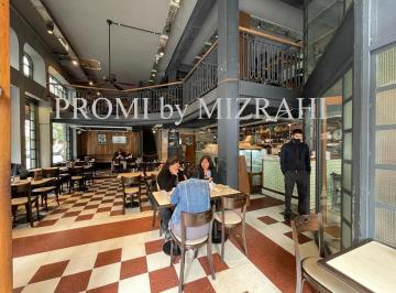 Edificio · 926m² · Venta Local Comercial en Esquina Edificio en Lote Propio en Congreso