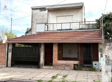 Casa · 280m² · 4 Ambientes · 1 Cochera · Casa en Jose Clemente Paz