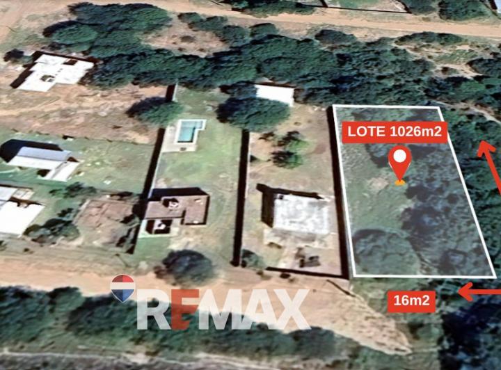 Terreno · 1026m²