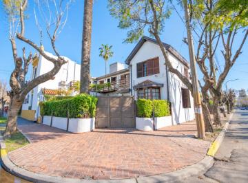 PH · 103m² · 5 Ambientes · 1 Cochera · PH Tipo Casa 5 Ambientes Quilmes Zona Residencial