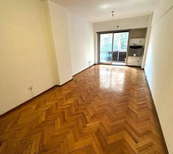 Departamento de 4 Ambientes en Venta en Almagro