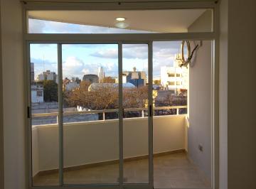 Departamento de 1 ambiente, Pompeya · Amplio Monoambiente en Alquiler con Hermoso Balcon en Edificio con Amenities