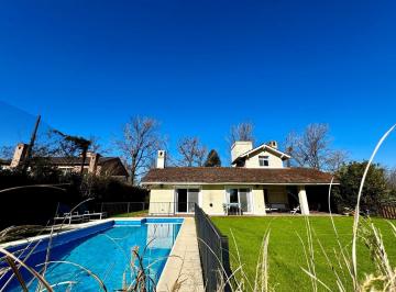 Casa · 170m² · 7 Ambientes · 2 Cocheras · Casa en Alq. Temporario en Newman, Benavidez, Tigre