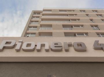 Departamento de 2 ambientes, Cipolletti · Departamento de 1 Dormitorio con Cochera Amoblado en Pionero 4
