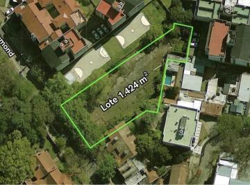 Vista aérea del lote de 1.424 m² sobre calle Drumond · Lote 1.424 m² Apto Emprendimiento en Adrogué, Ideal Desarrolladores, a Media Cuadra de Plaza Brown