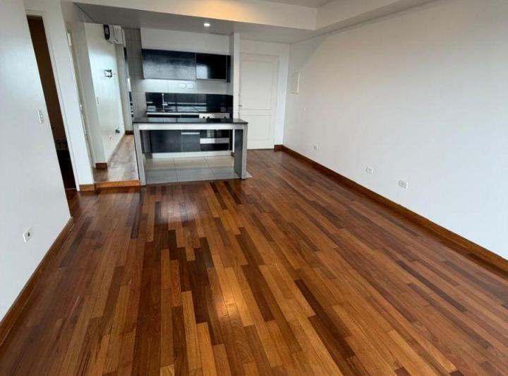 Departamento Alquiler 2 Ambientes Zencity Piso Alto con Balcon y Cochera Fija
