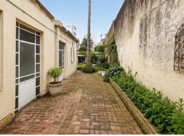 Casa · 220m² · 7 Ambientes · 2 Cocheras · Casa en Venta La Plata Centro
