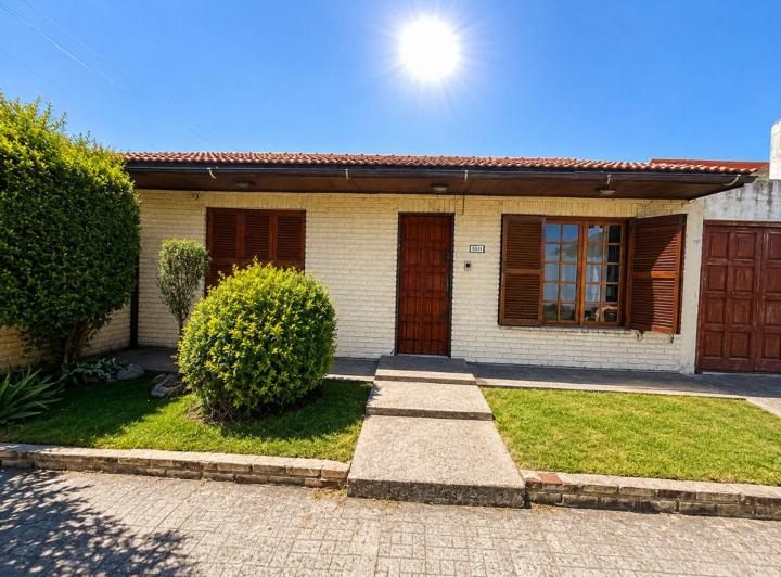 Casa · 87m² · 3 Ambientes · 1 Cochera