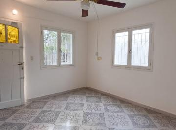 Casa · 198m² · 4 Ambientes · 1 Cochera · Casa 3 Dorm. + Galpon C/doble Altura + Fondo Libre