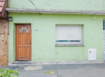 Casa · 250m² · 6 Ambientes · Venta en Block 4 PH Lanus Este