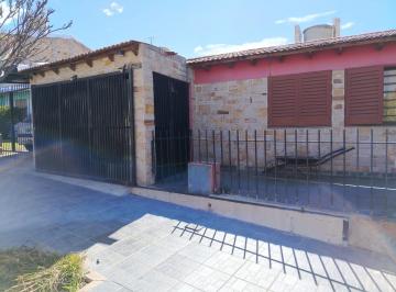 Casa · 148m² · 4 Ambientes · 1 Cochera · Vendo Casa 3 Habitaciones Mas Departamento