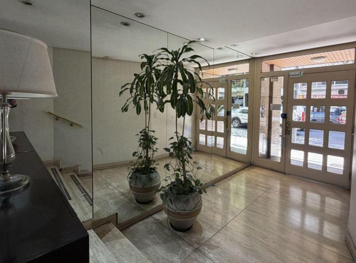 Departamento · 76m² · 5 Ambientes · 1 Cochera